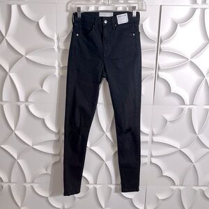 NEW TopShop Jamie black ripped knee jeans sz 2.     (97)